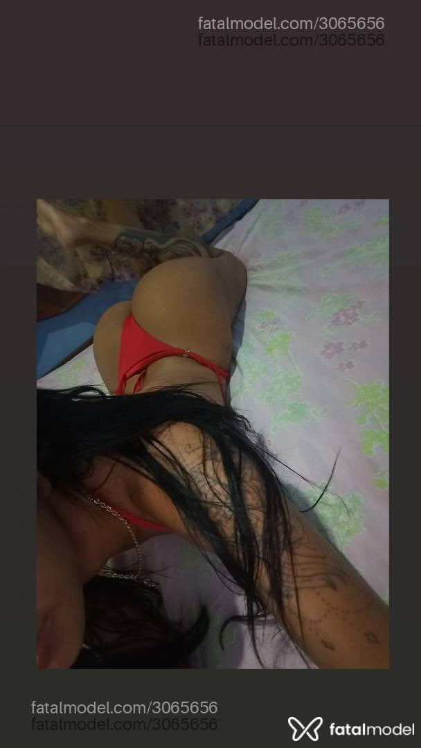 Acompanhante mulher morena (o) de olhos castanhos - Indiana