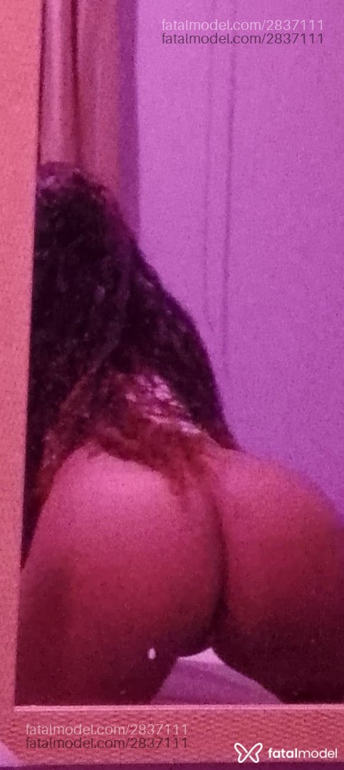 Acompanhante mulher morena (o) de olhos castanhos - Bella Moura