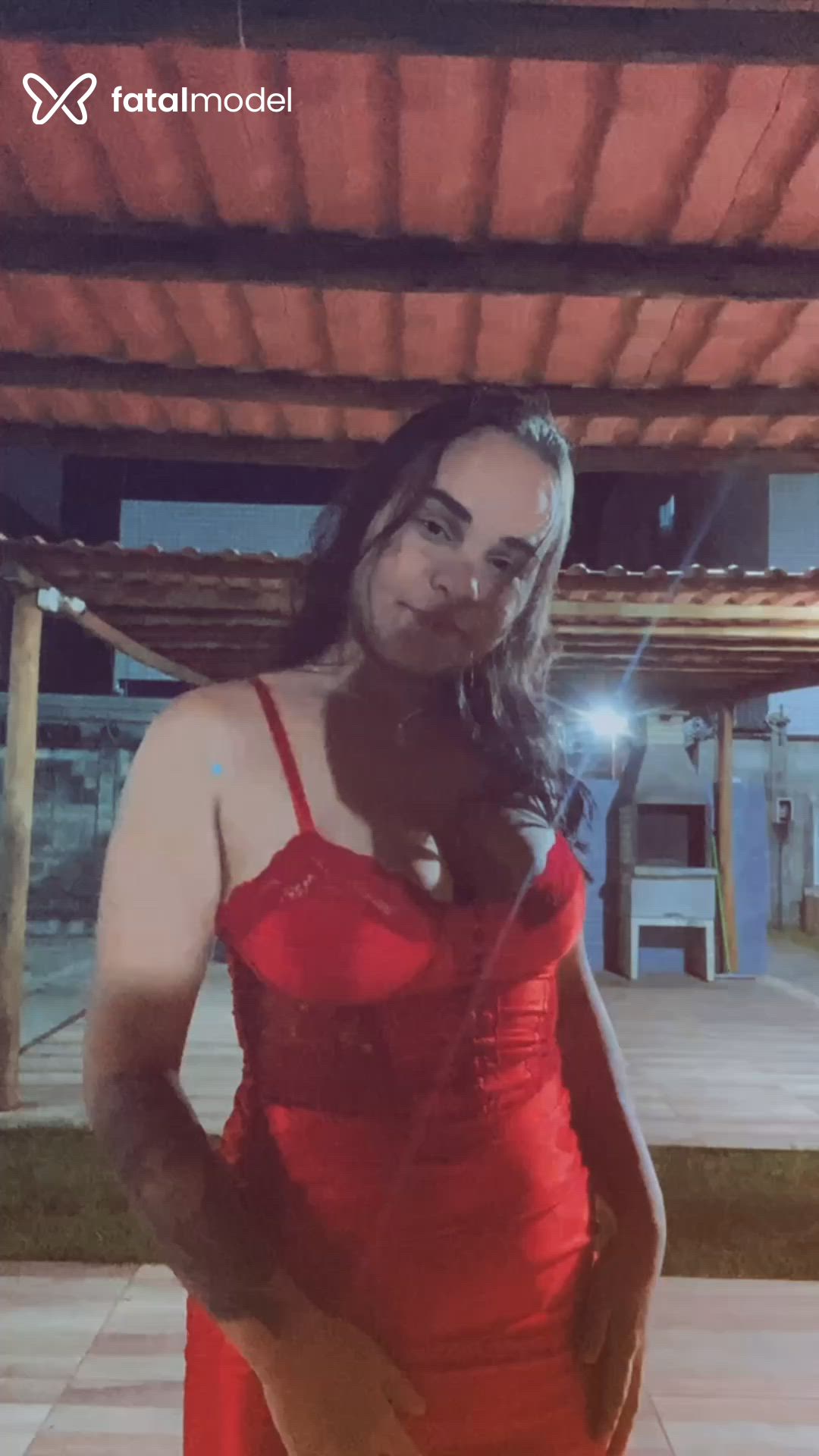 Acompanhante mulher morena (o) de olhos castanhos - Monica