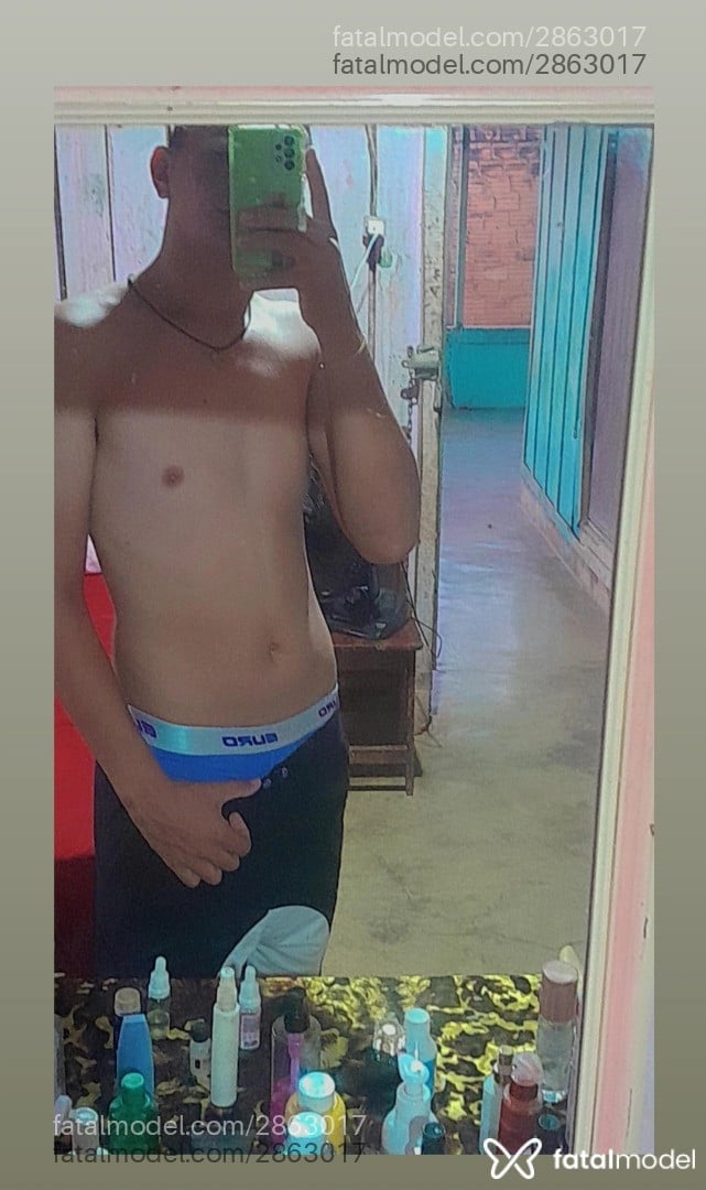 Acompanhante homem loira (o) de olhos castanhos - Kaio Lima Barbosa