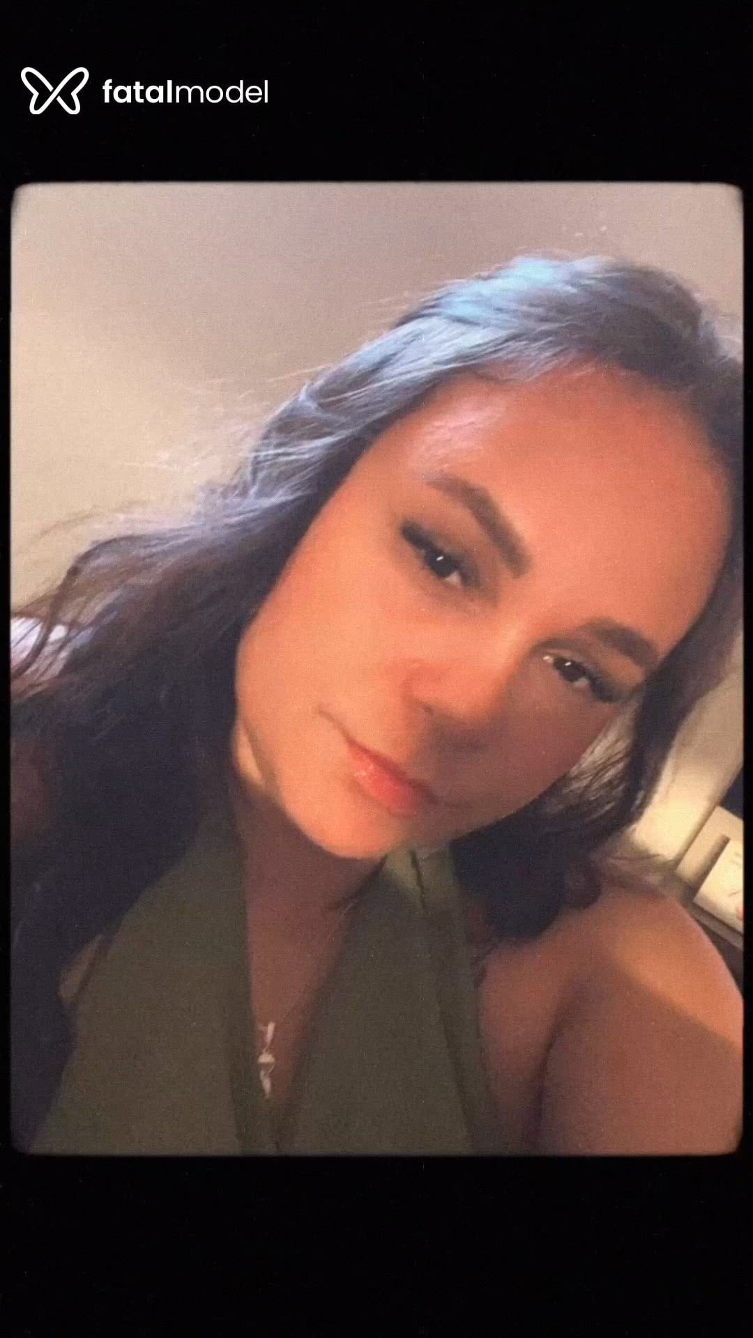 Acompanhante mulher morena (o) de olhos castanhos - Monica