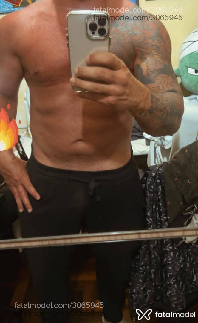 Acompanhante homem morena (o) de olhos mel em Porto Alegre - Victor Safra