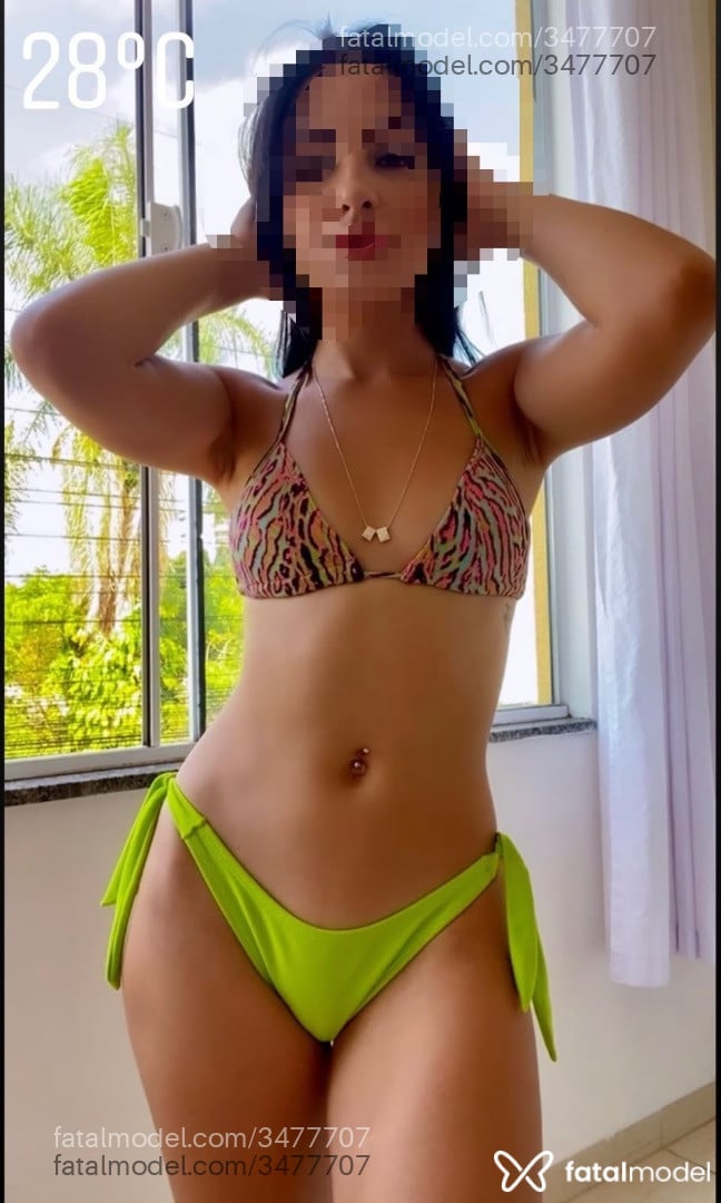 Acompanhante mulher com cabelo castanho de olhos castanhos - Bianca