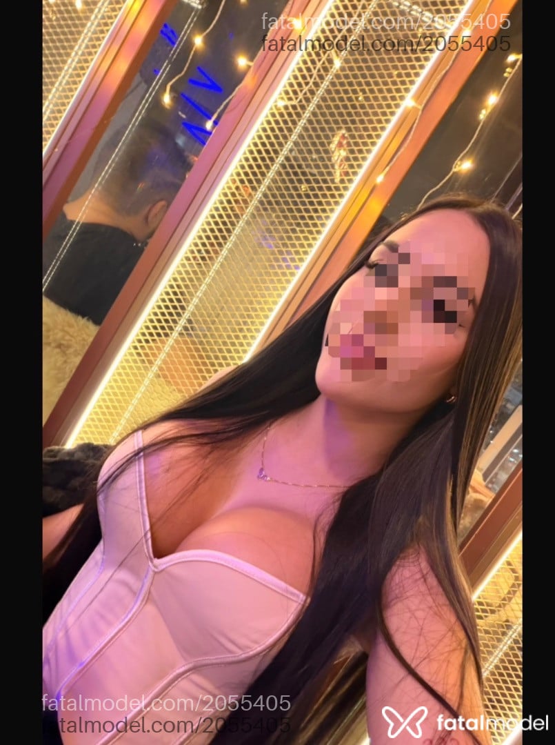 Acompanhante mulher morena (o) de olhos castanhos - Alicia