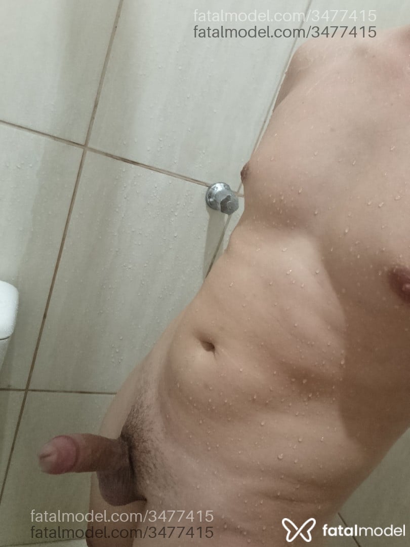 Acompanhante homem com cabelo castanho de olhos castanhos - Bryan