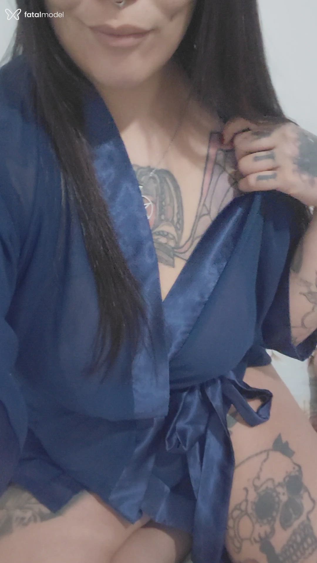 Acompanhante mulher com cabelo castanho de olhos castanhos - Eduarda Ferrarinni
