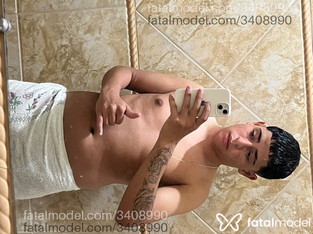 Acompanhante homem com cabelo castanho de olhos castanhos - Otoniel