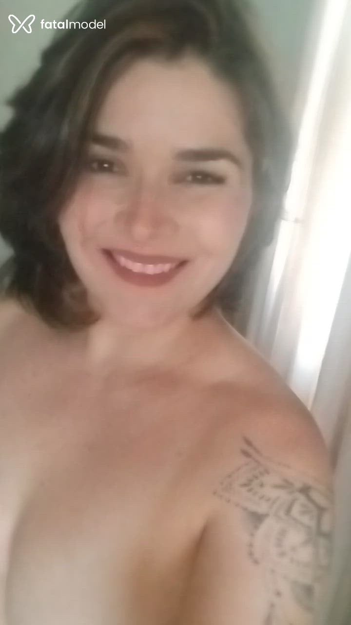 Acompanhante mulher com cabelo castanho de olhos castanhos - Sarah Gracie