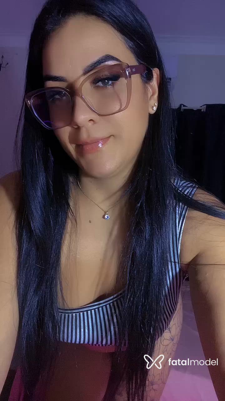 Acompanhante mulher morena (o) de olhos castanhos - Samyra Rodrigues Acompanhante mulher morena (o) de olhos castanhos - Samyra Rodrigues