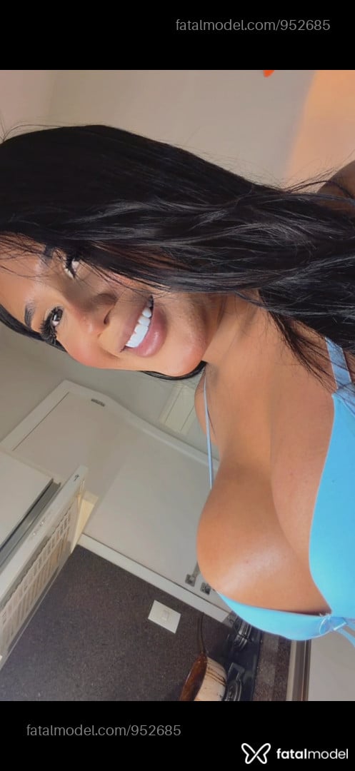 Acompanhante mulher trans morena (o) de olhos mel - Sophia Freitas