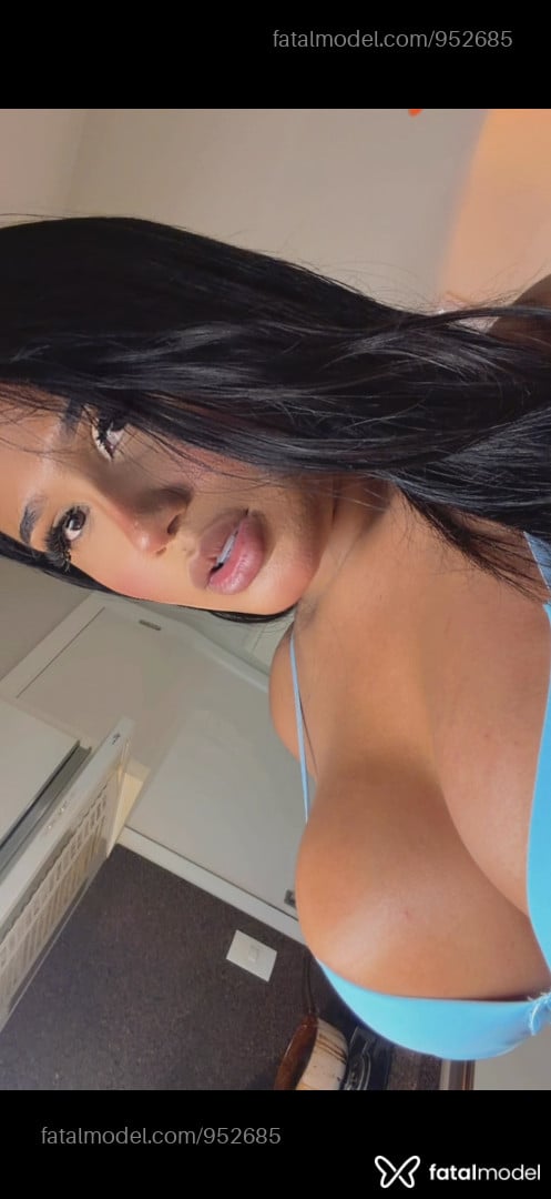 Acompanhante mulher trans morena (o) de olhos mel - Sophia Freitas