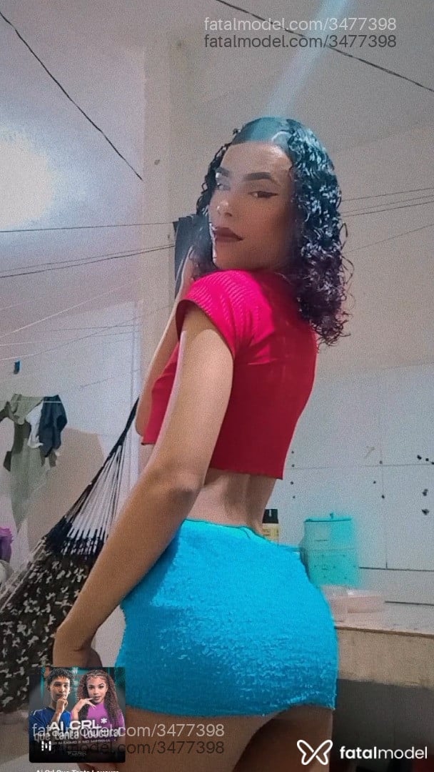 Acompanhante mulher trans morena (o) de olhos pretos - Kaylla
