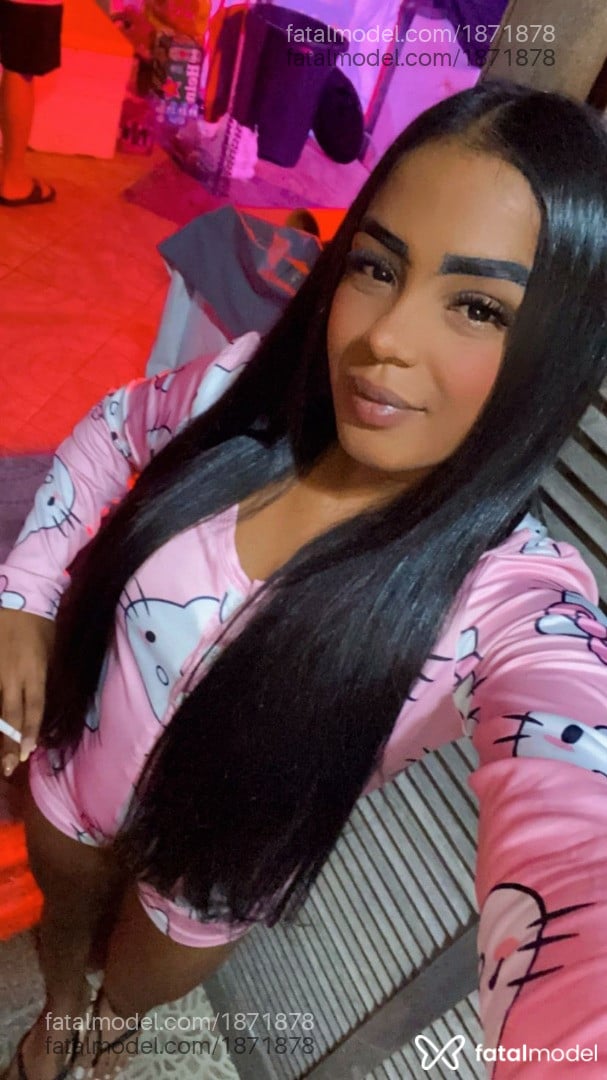Acompanhante mulher morena (o) de olhos pretos - Sophia