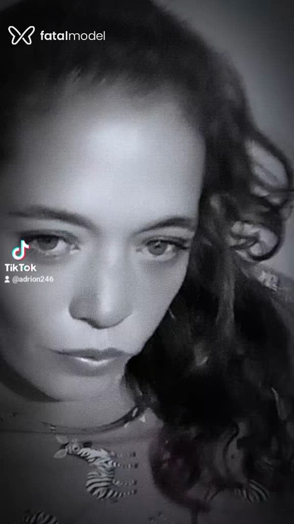 Acompanhante mulher ruiva (o) de olhos verdes - Rafaela Acompanhante mulher ruiva (o) de olhos verdes - Rafaela
