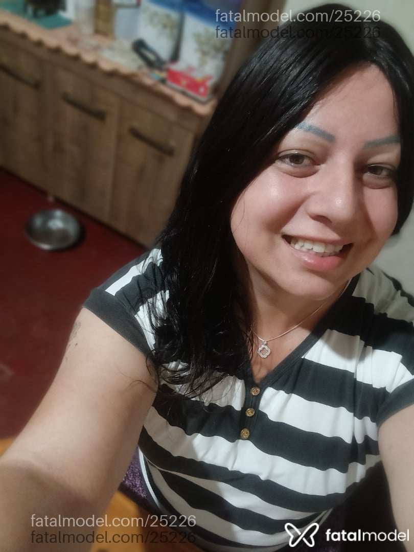 Acompanhante travesti morena (o) de olhos castanhos - Luana travesti