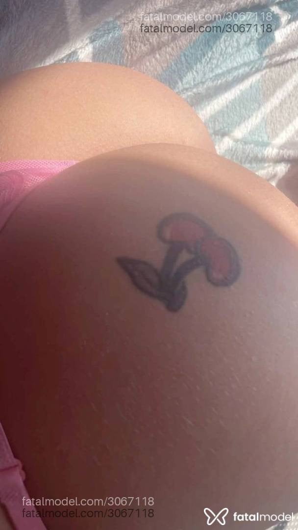 Acompanhante mulher com cabelo castanho de olhos castanhos - Mel