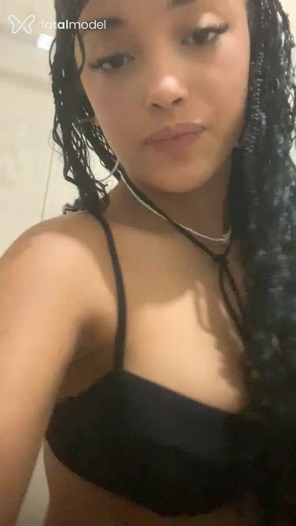 Acompanhante mulher com cabelo castanho de olhos castanhos - Meary