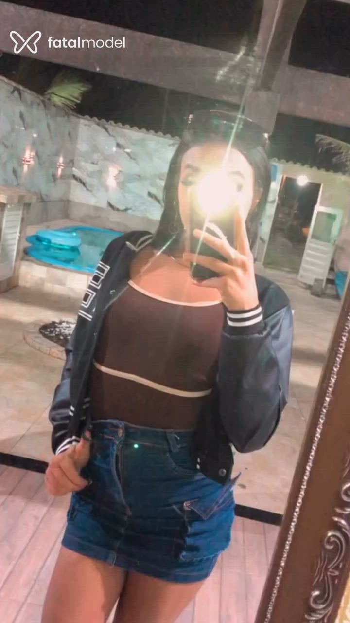 Acompanhante mulher trans morena (o) de olhos mel - Anne Martinelli