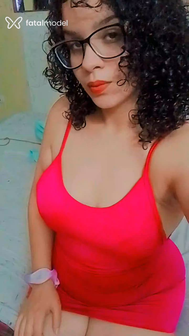 Acompanhante mulher com cabelo castanho de olhos castanhos - Beatriz