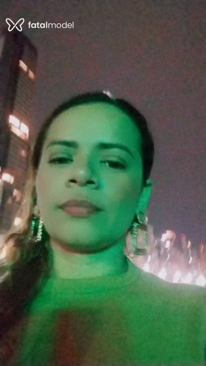 Acompanhante mulher morena (o) de olhos castanhos - Criszinha