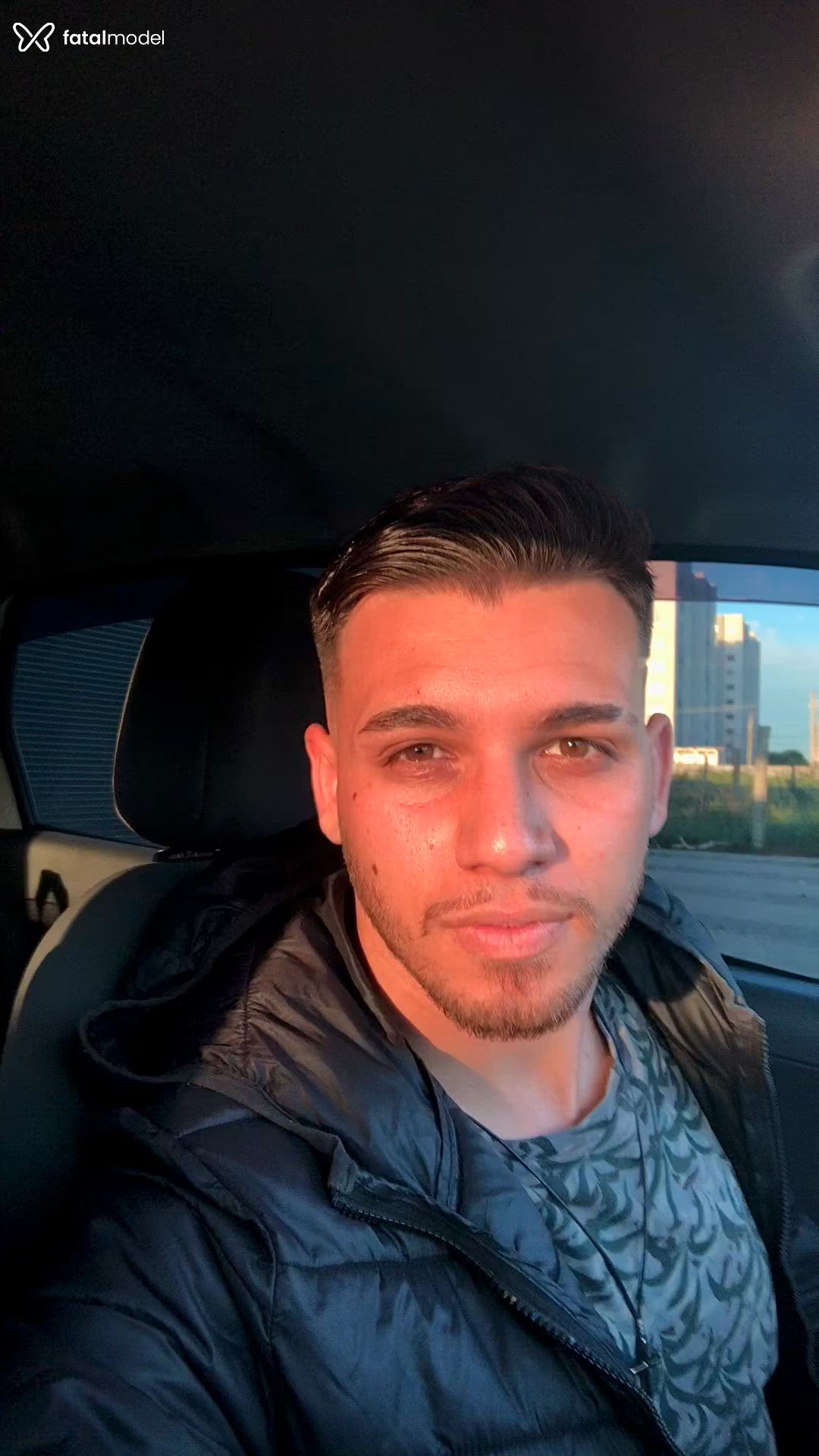 Acompanhante homem morena (o) de olhos castanhos - Lucas Acompanhante homem morena (o) de olhos castanhos - Lucas