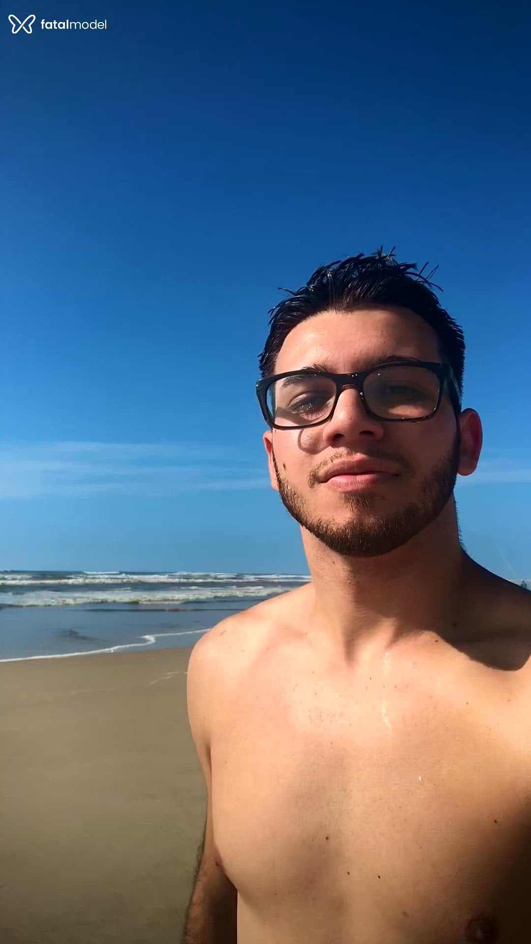 Acompanhante homem morena (o) de olhos castanhos - Lucas Acompanhante homem morena (o) de olhos castanhos - Lucas
