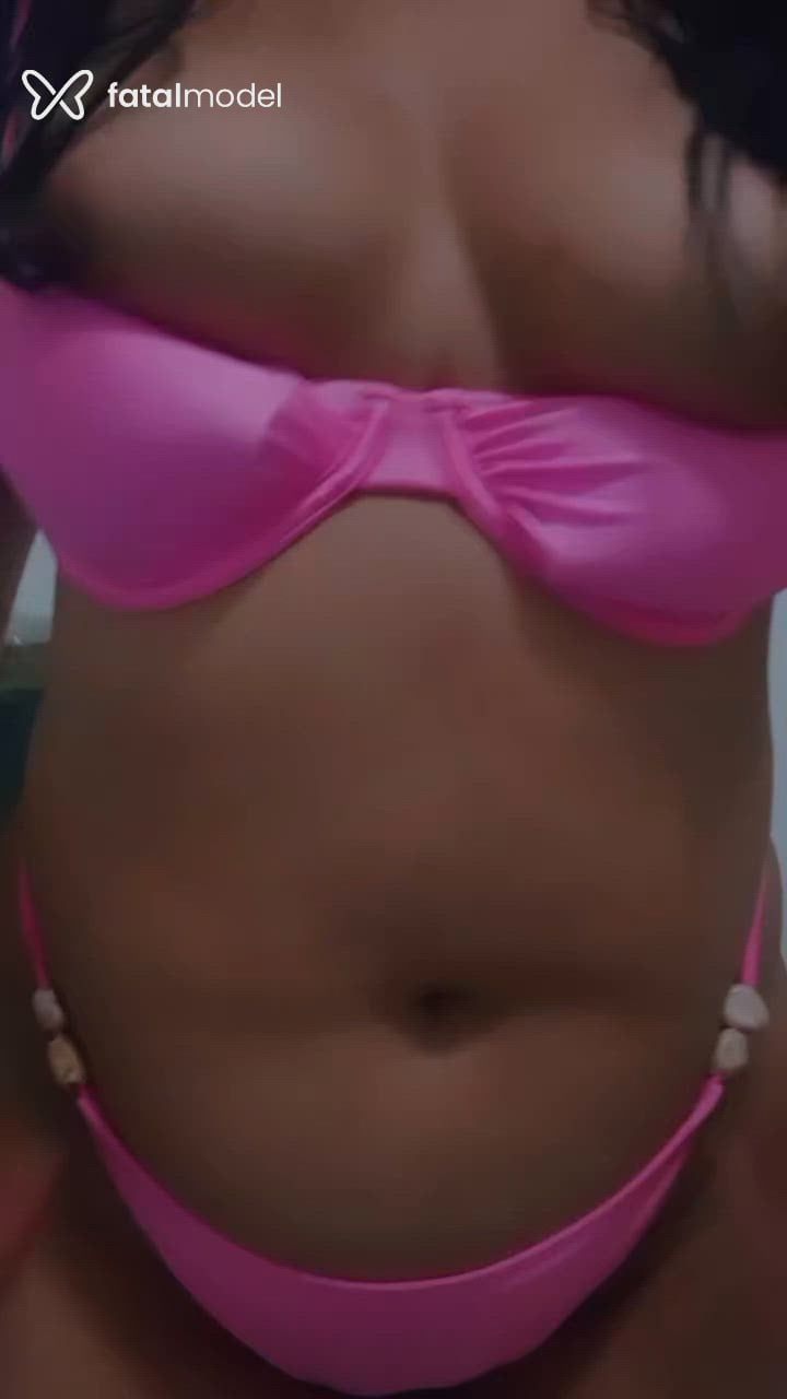 Acompanhante mulher morena (o) de olhos mel - Lorena Borges