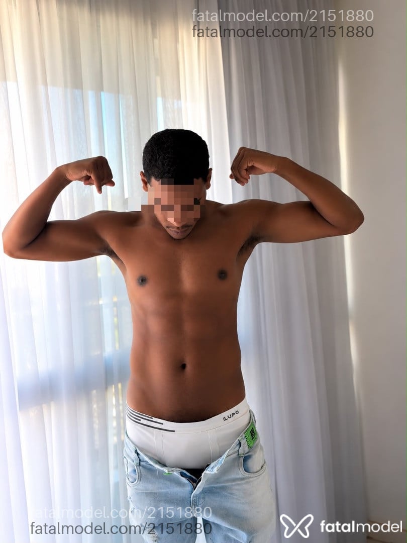 Acompanhante homem morena (o) de olhos castanhos - Emerson Dom Acompanhante homem morena (o) de olhos castanhos - Emerson Dom