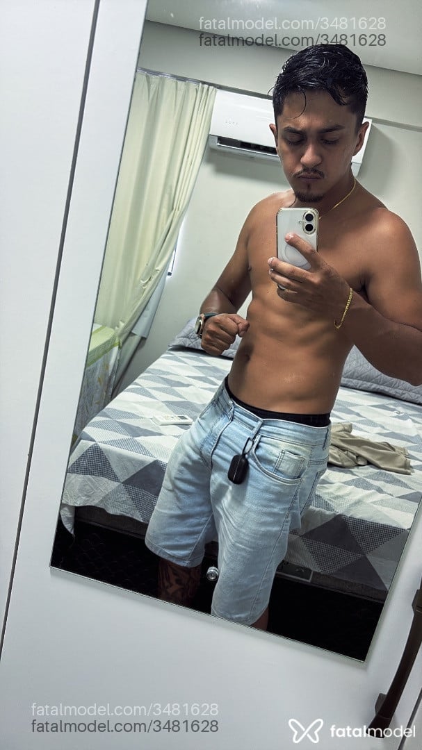 Acompanhante homem morena (o) de olhos castanhos - Suarez