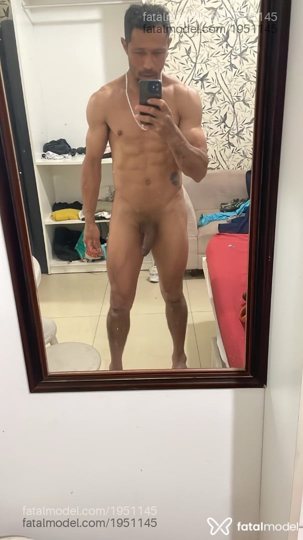 Acompanhante homem morena (o) de olhos castanhos - Yuri lemos