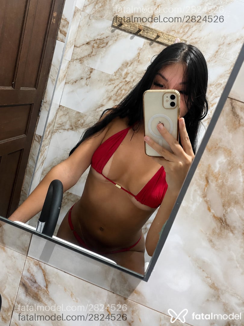 Acompanhante mulher morena (o) de olhos castanhos - Kelly