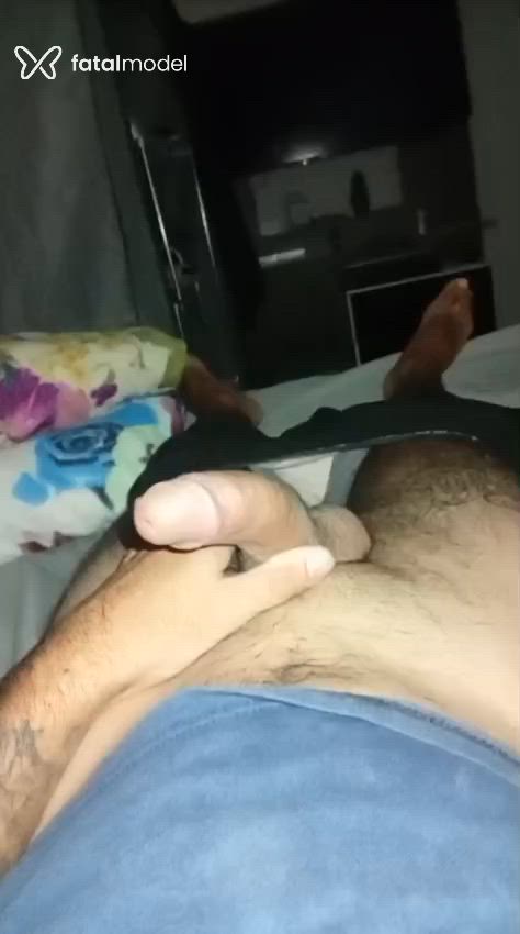 Acompanhante homem morena (o) de olhos castanhos - Fernando