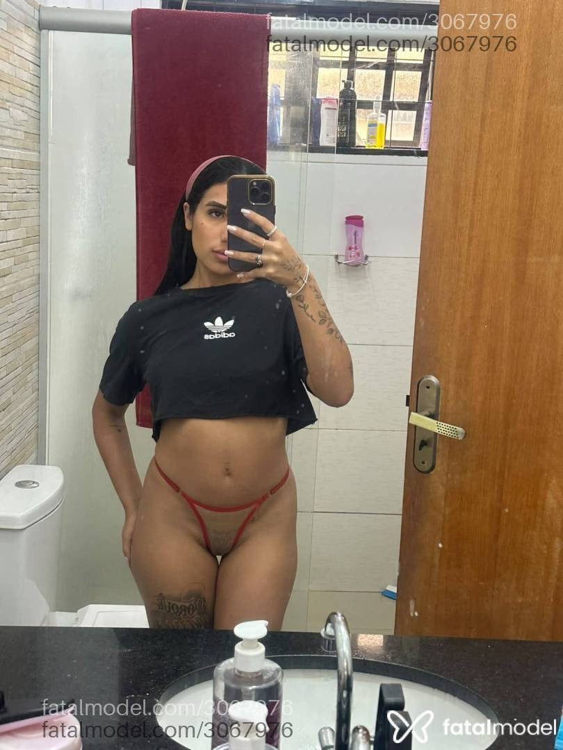 Acompanhante mulher morena (o) de olhos castanhos - Gaby