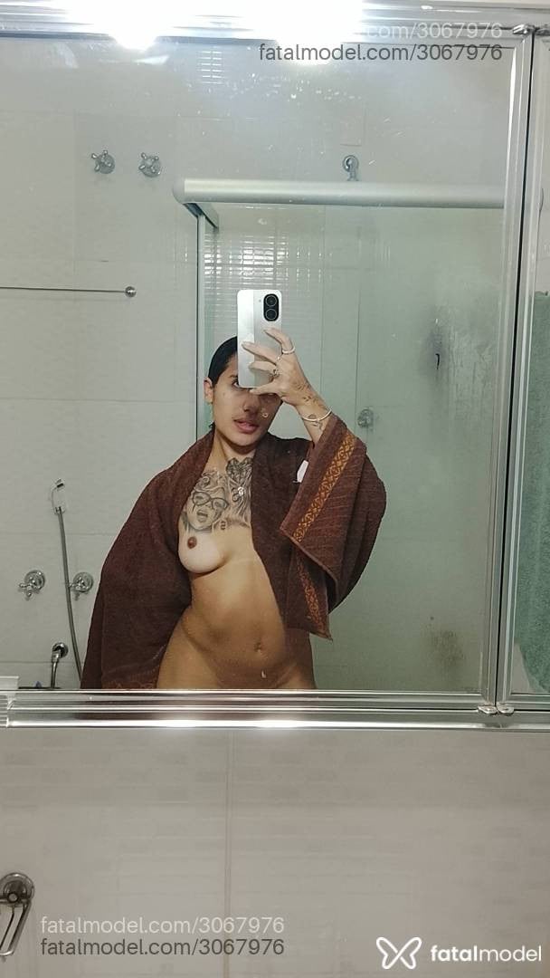 Acompanhante mulher morena (o) de olhos castanhos - Gaby