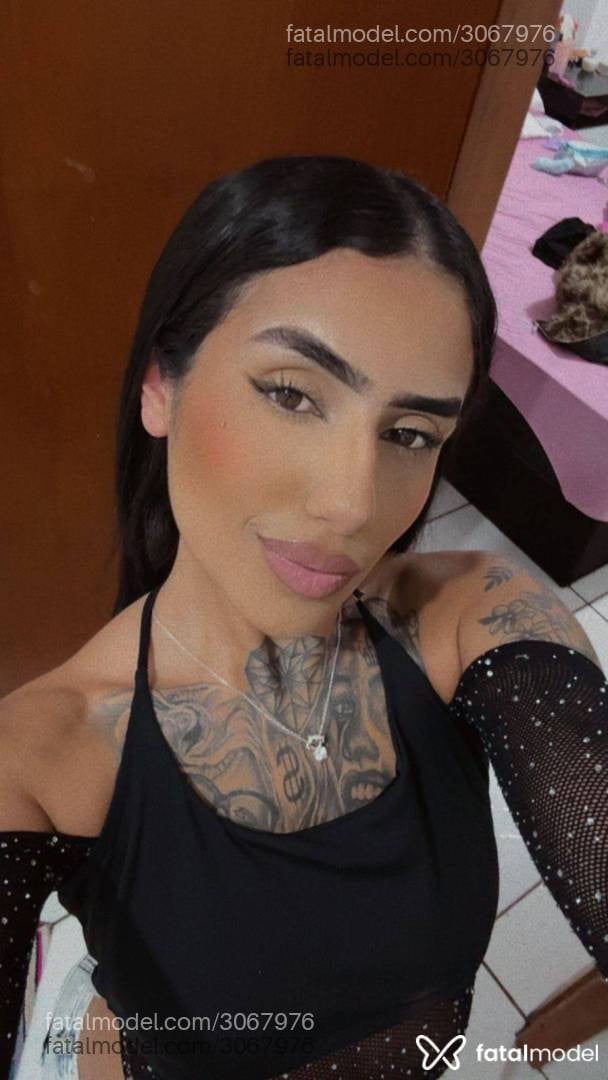Acompanhante mulher morena (o) de olhos castanhos - Gaby