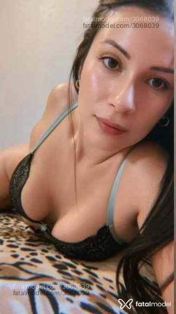 Acompanhante mulher com cabelo castanho de olhos castanhos - Fernanda