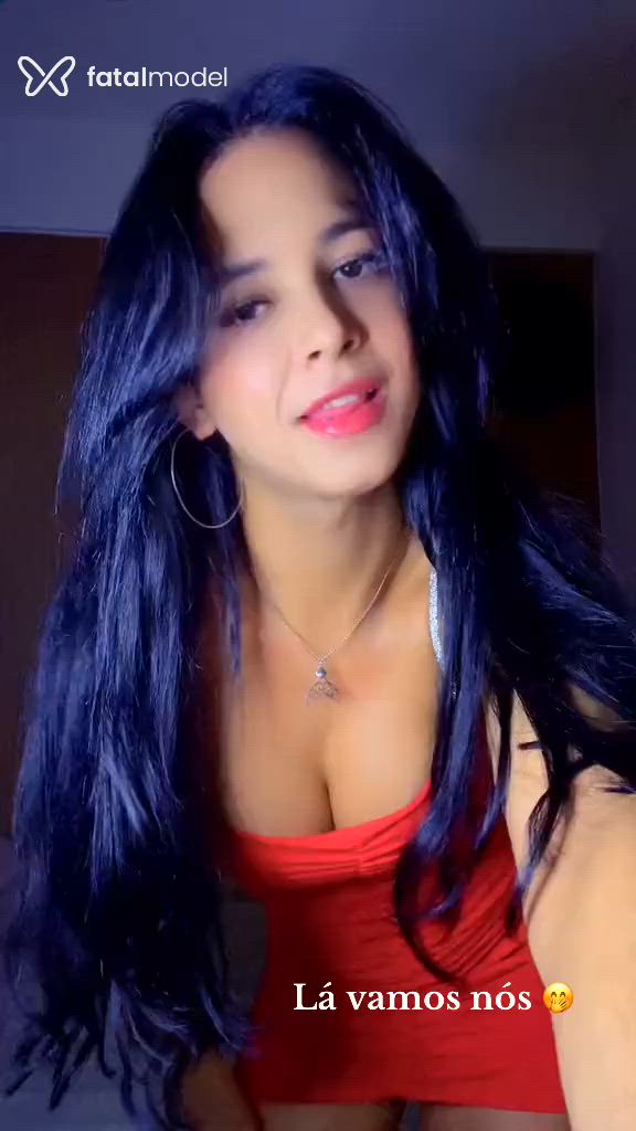 Acompanhante mulher trans com cabelo castanho de olhos castanhos - Maysa Razel Acompanhante mulher trans com cabelo castanho de olhos castanhos - Maysa Razel