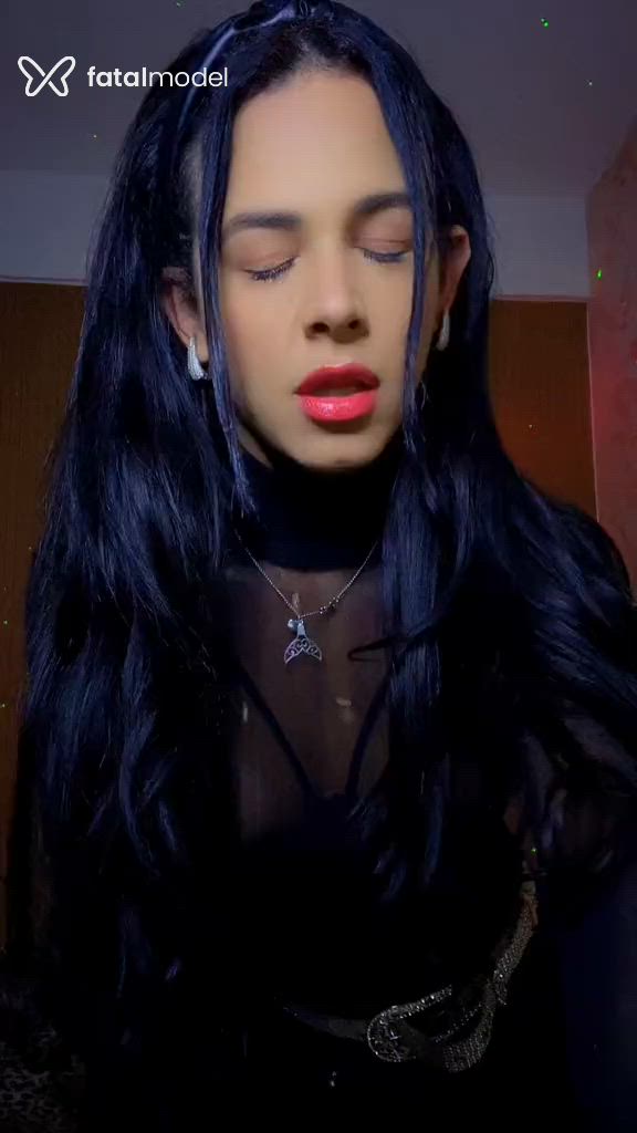 Acompanhante mulher trans com cabelo castanho de olhos castanhos - Maysa Razel Acompanhante mulher trans com cabelo castanho de olhos castanhos - Maysa Razel