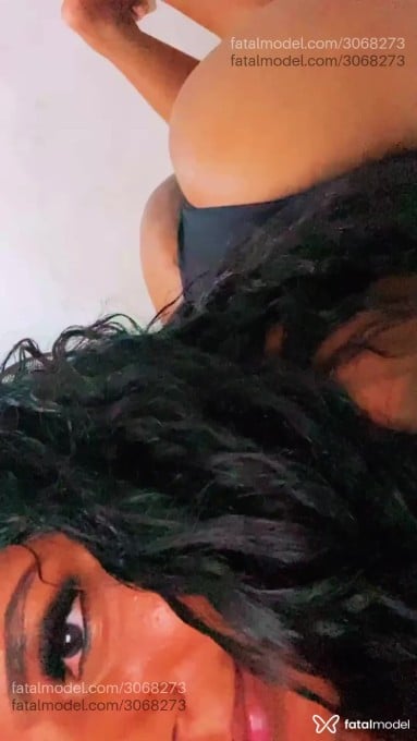 Acompanhante mulher morena (o) de olhos pretos em Virtual - Akilly