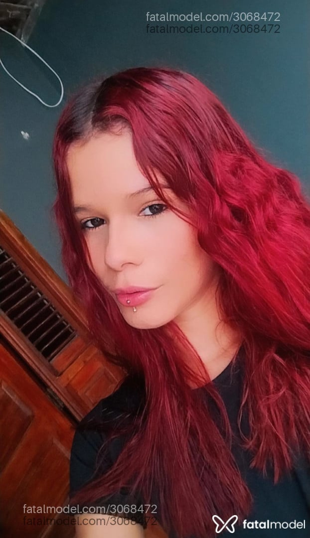 Acompanhante mulher ruiva (o) de olhos castanhos - Ludmilla