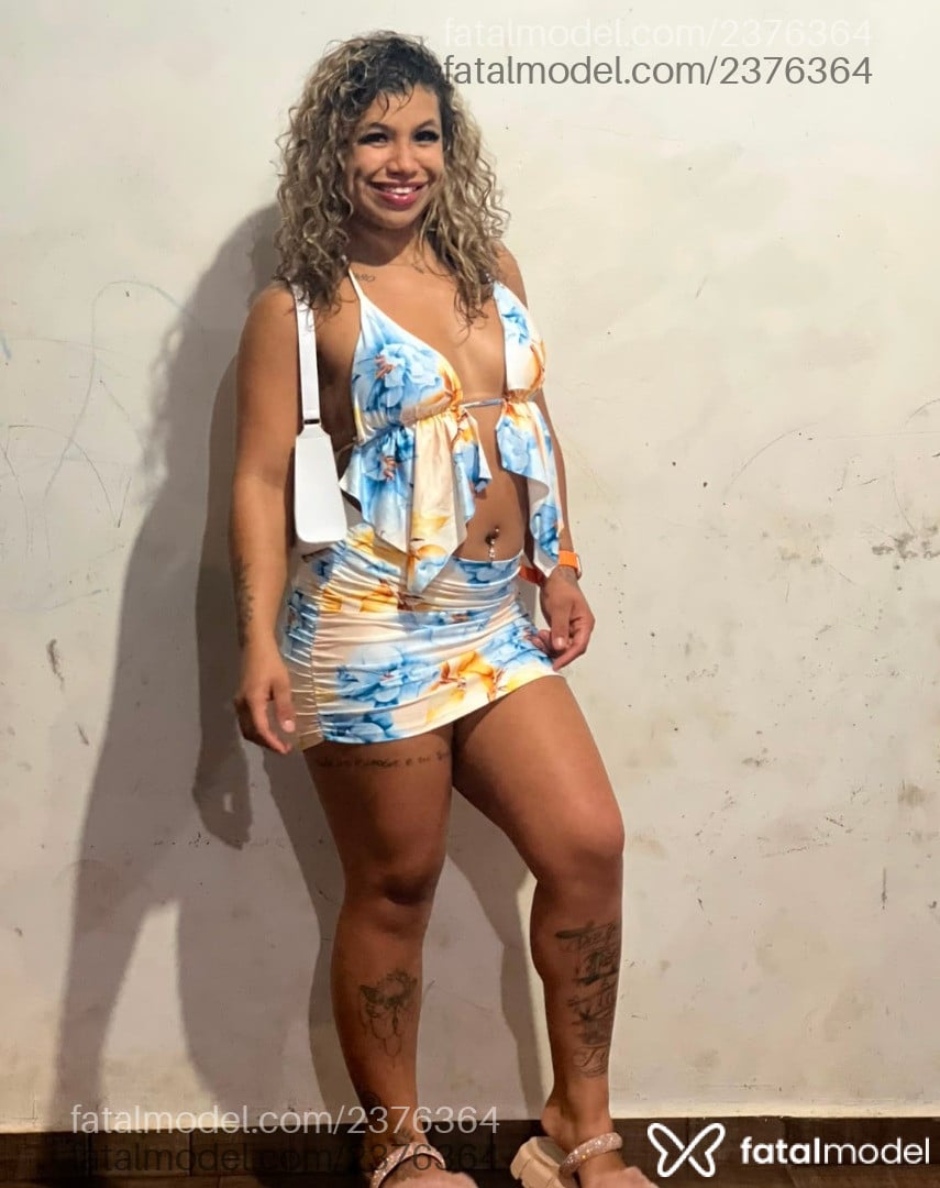 Acompanhante mulher morena (o) de olhos pretos - Graciella Cibele