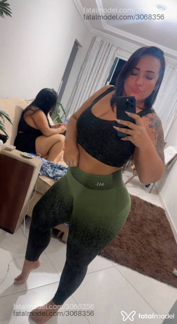 Acompanhante mulher morena (o) de olhos castanhos - Alessandra Acompanhante mulher morena (o) de olhos castanhos - Alessandra