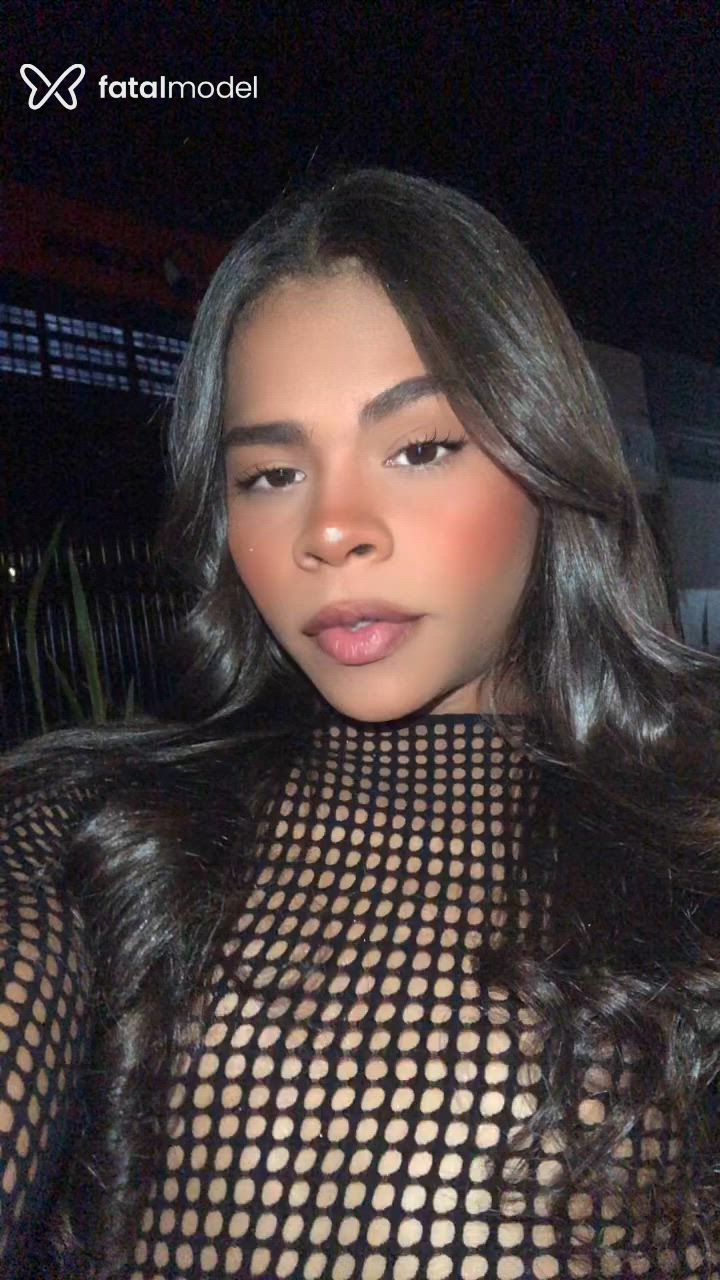Acompanhante mulher trans com cabelo castanho de olhos castanhos - Kayllaninfa
