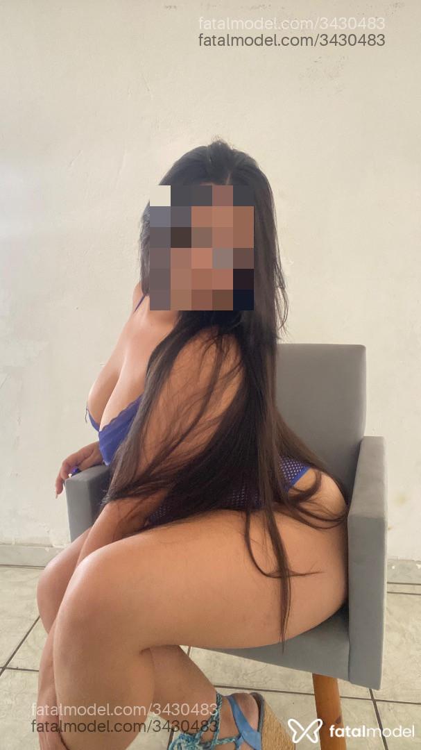 Acompanhante mulher morena (o) de olhos castanhos - Larissa