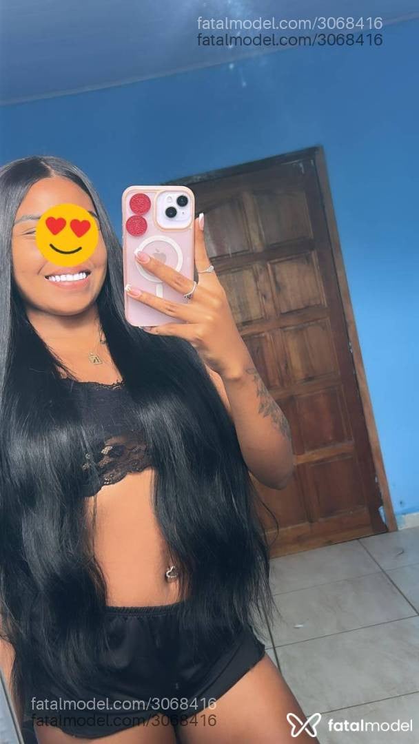 Acompanhante mulher morena (o) de olhos castanhos - Karen
