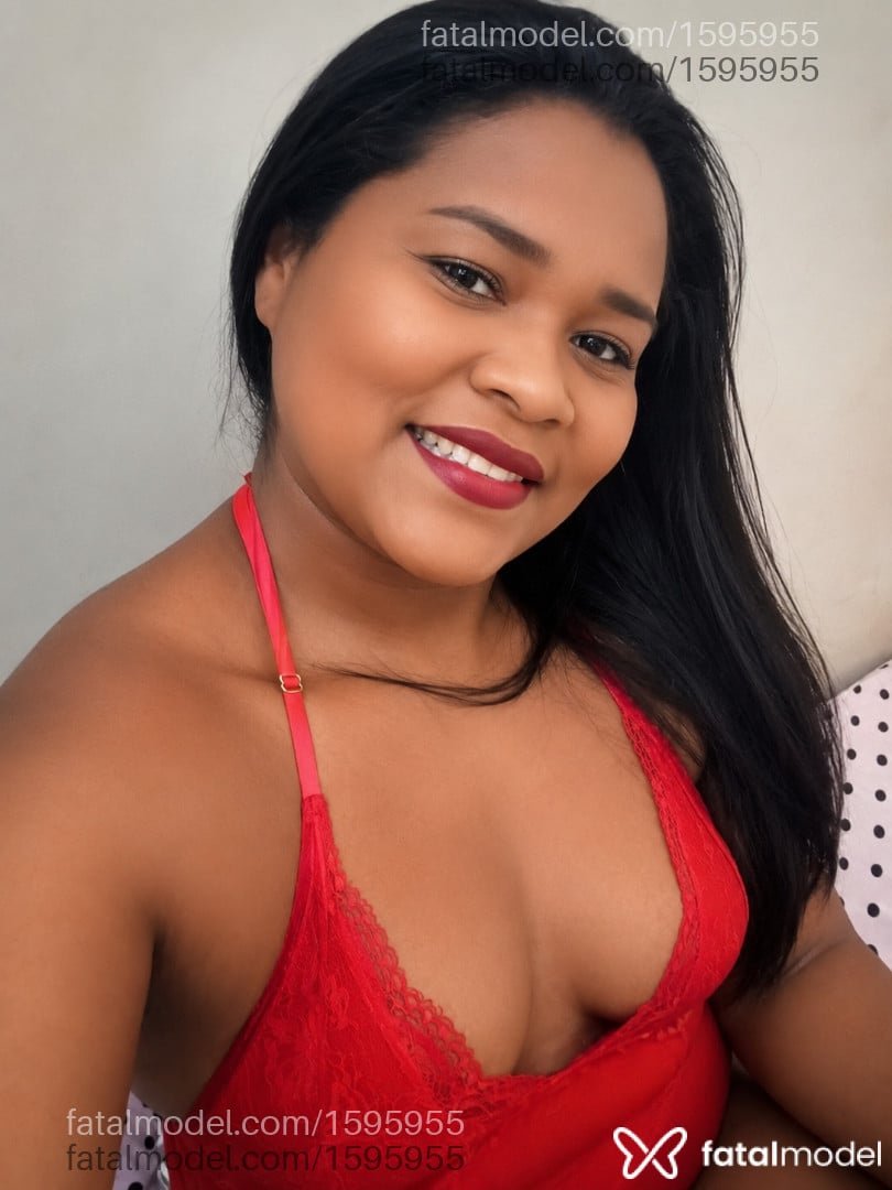 Acompanhante mulher morena (o) de olhos castanhos - Brenda