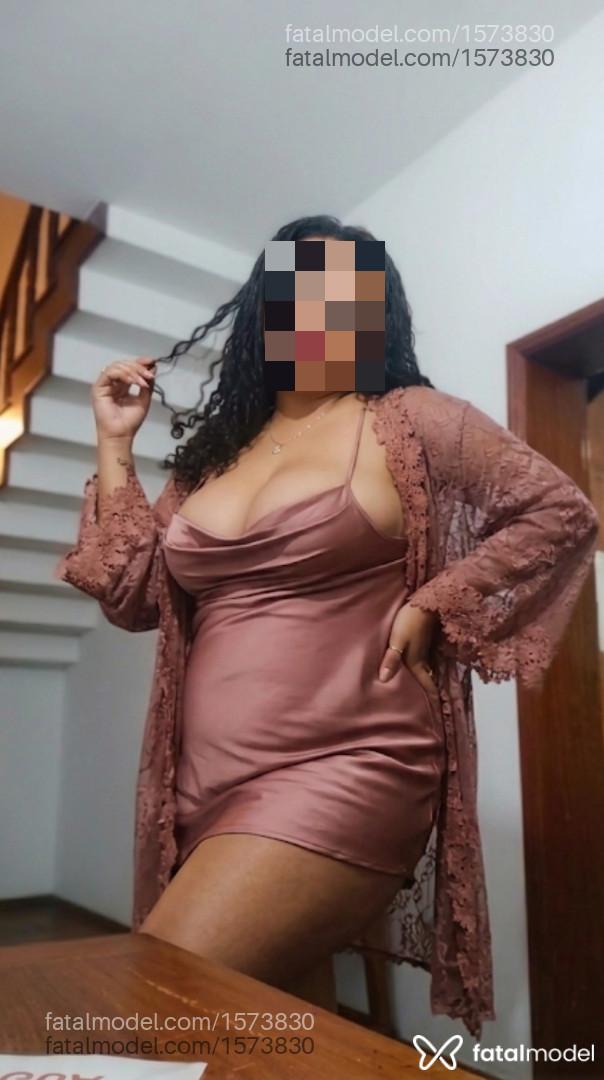 Acompanhante mulher morena (o) de olhos mel - marquely oliveira