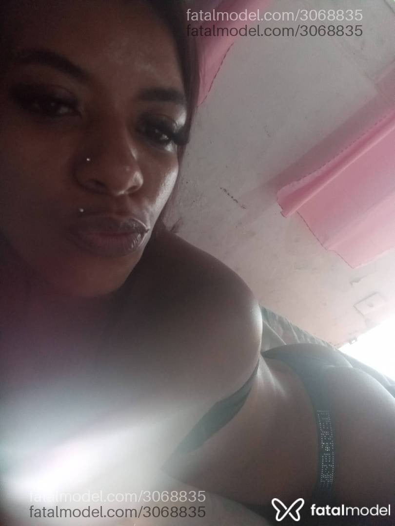 Acompanhante mulher morena (o) de olhos pretos em Vespasiano Acompanhante mulher morena (o) de olhos pretos em Vespasiano - Dayane