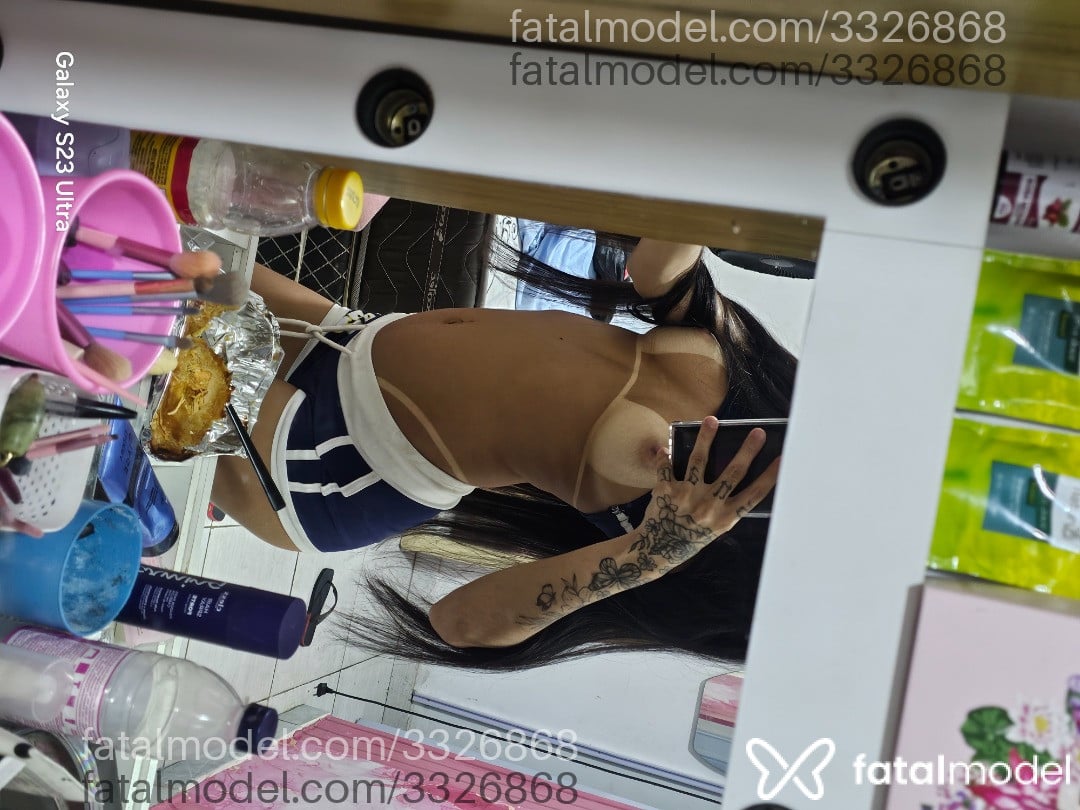 Acompanhante mulher com cabelo castanho de olhos castanhos - Alicia