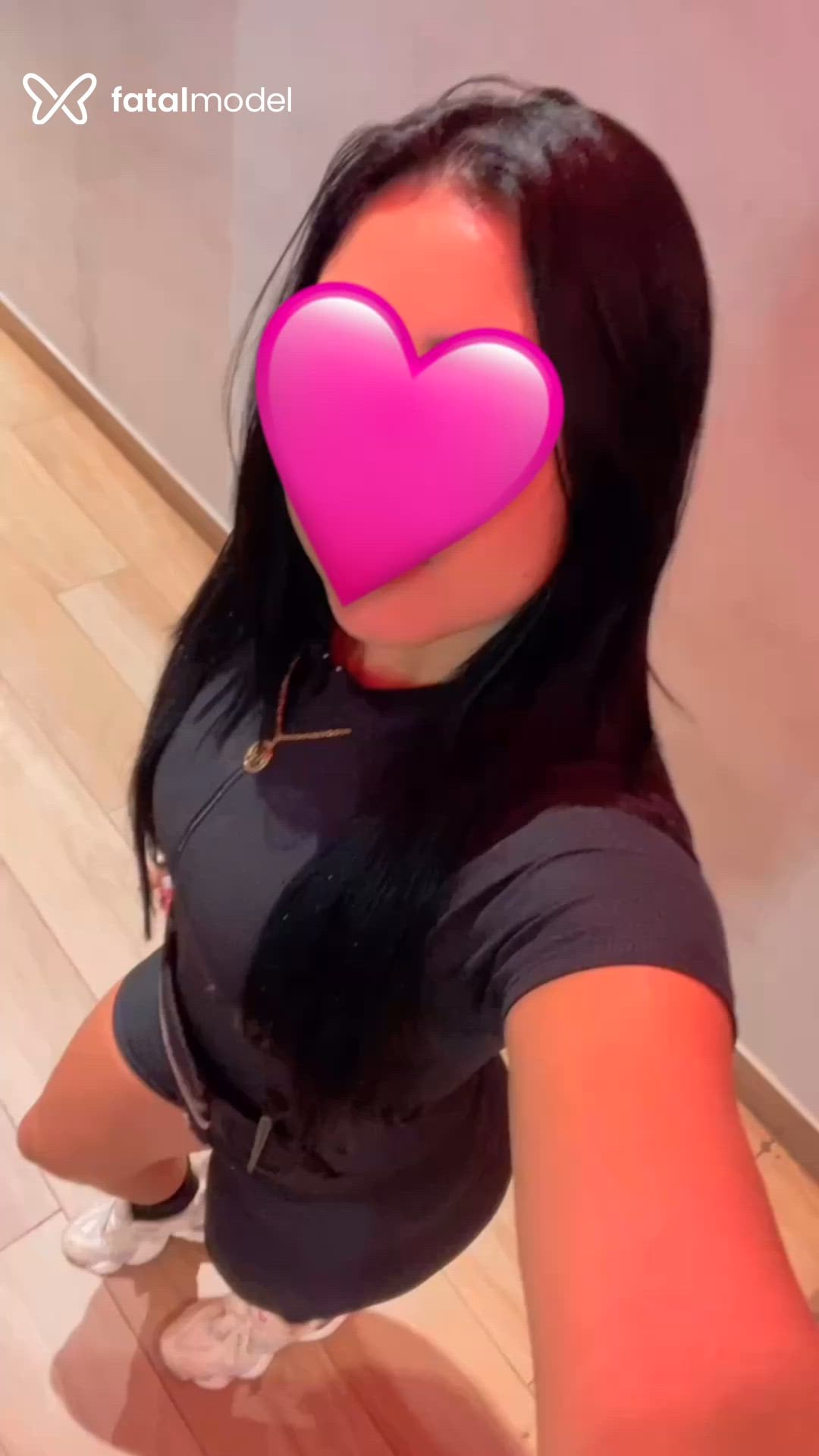 Acompanhante mulher morena (o) de olhos pretos - Naty Pontes